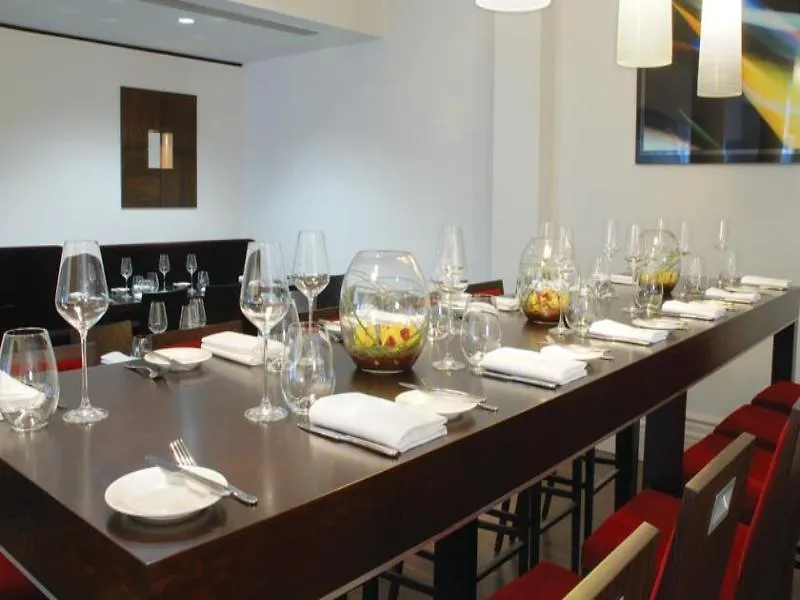 Leonardo Hotel Cardiff