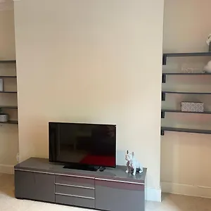 Beautiful 2 Bedroom Apartment- Prime Location, Centre Apartment Aberdeen