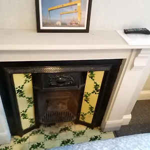 https://belfast-town-house.belfasthotelsireland.com