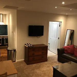 Haymarket 1 Bed Apartment Edinburgh