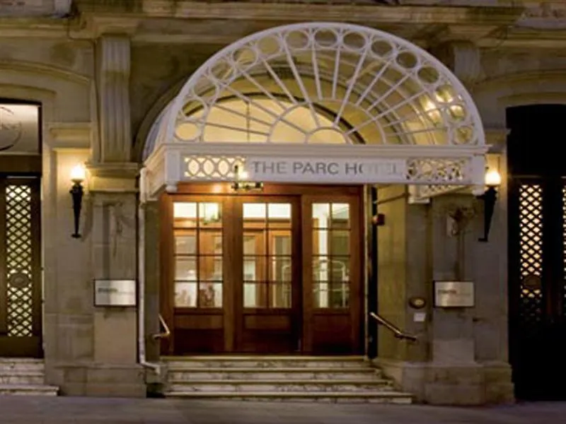 Leonardo Hotel Cardiff