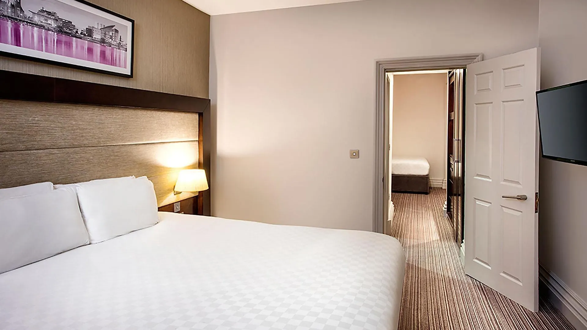 Leonardo Hotel Cardiff
